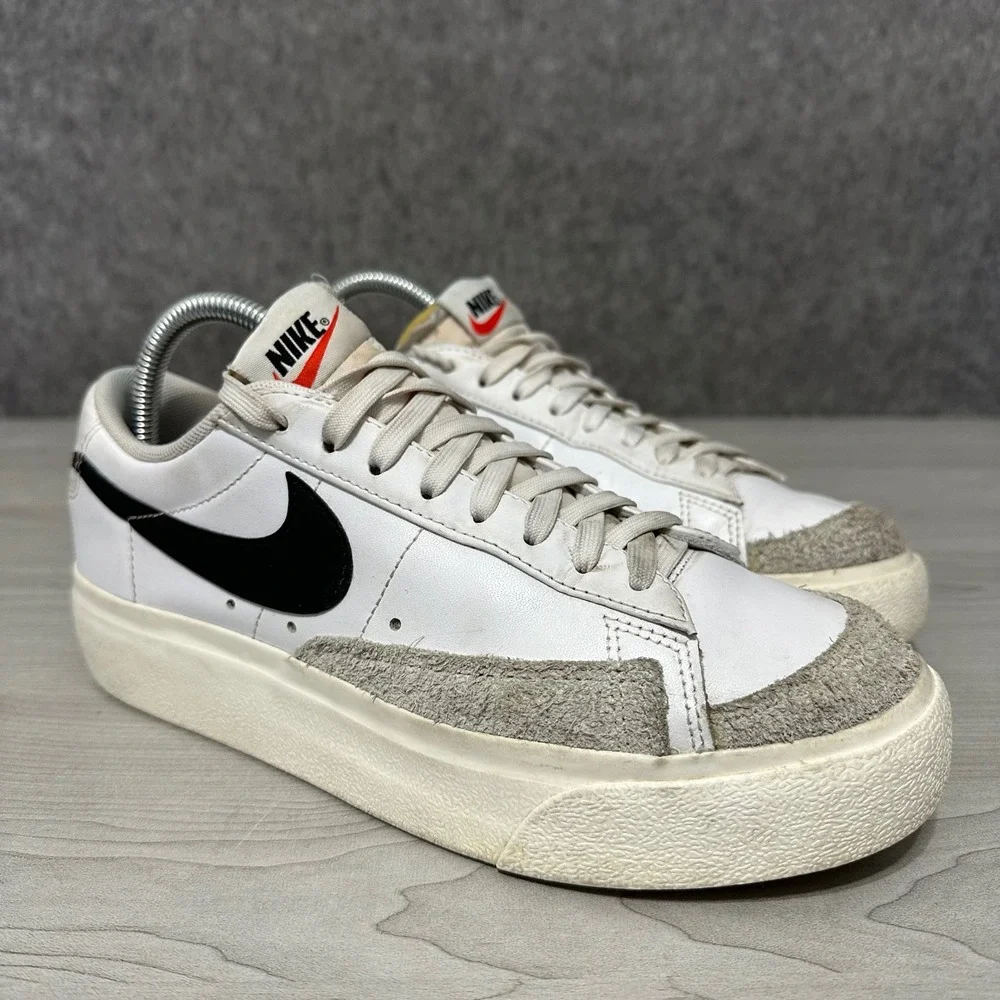 Nike Blazer Low Platform Womens‎ Sz 8 Sneakers White Black DJ0292-101